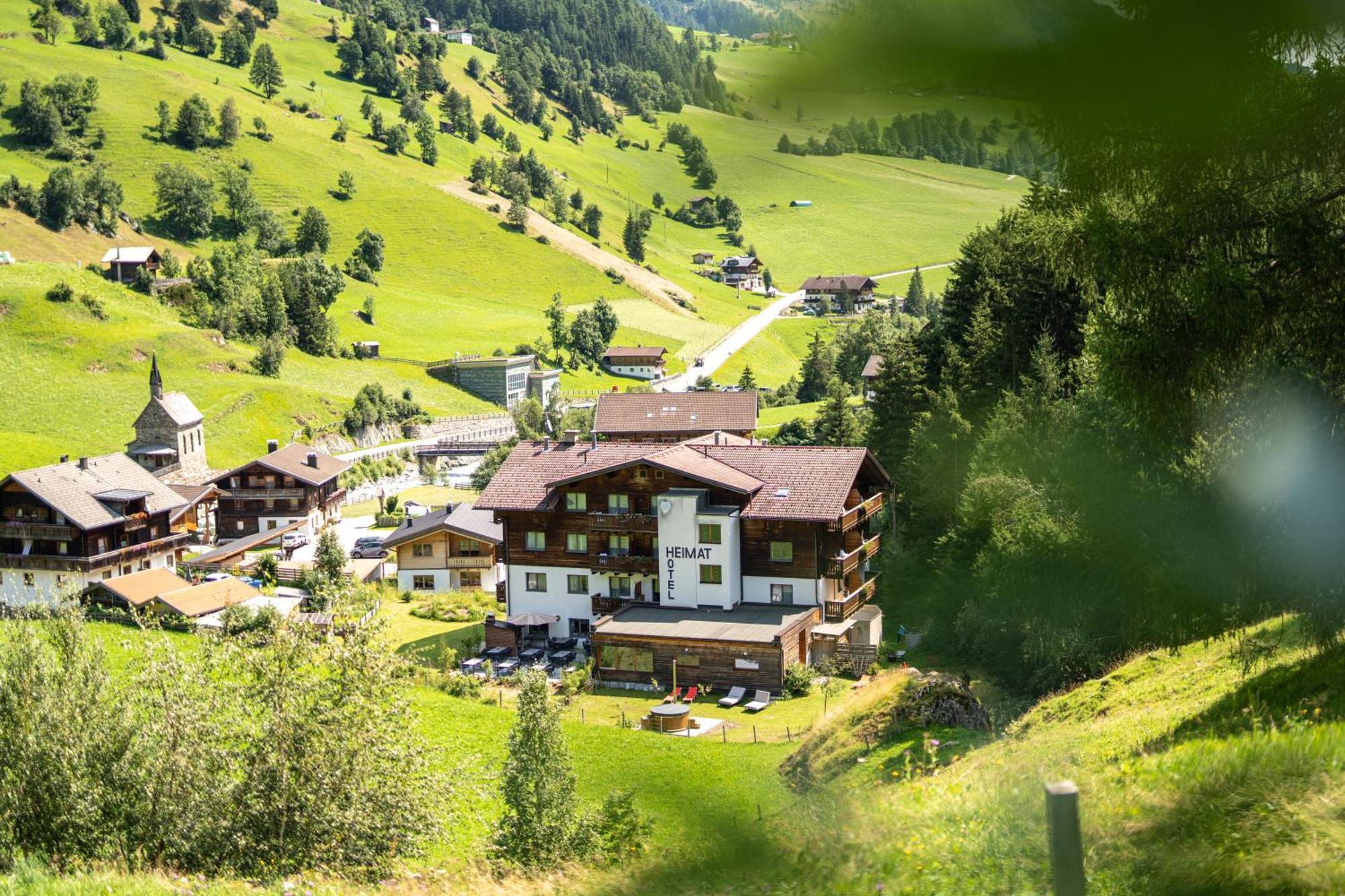 Heimat - Das Natur Resort Prägraten エクステリア 写真