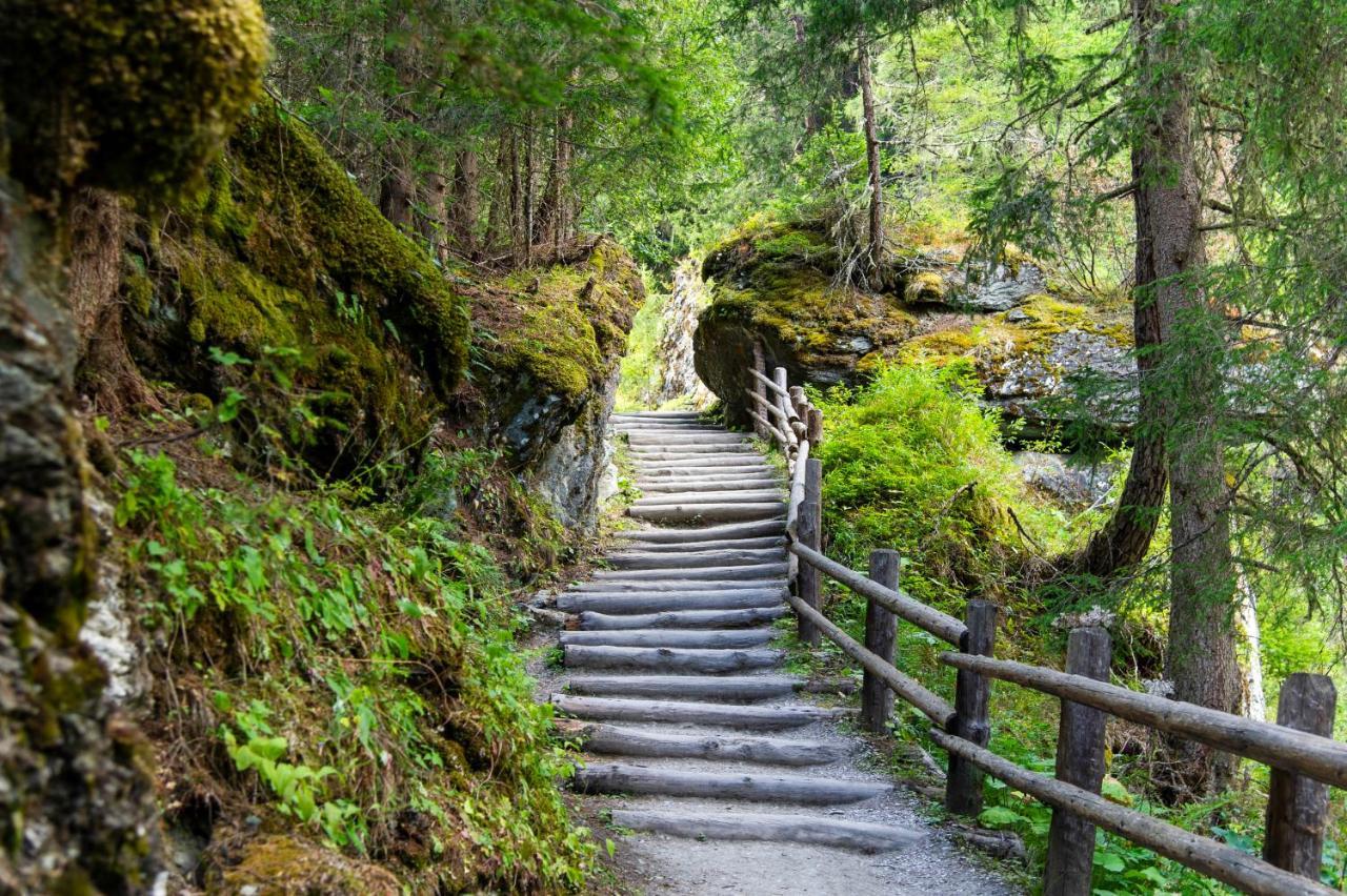 Heimat - Das Natur Resort Prägraten エクステリア 写真
